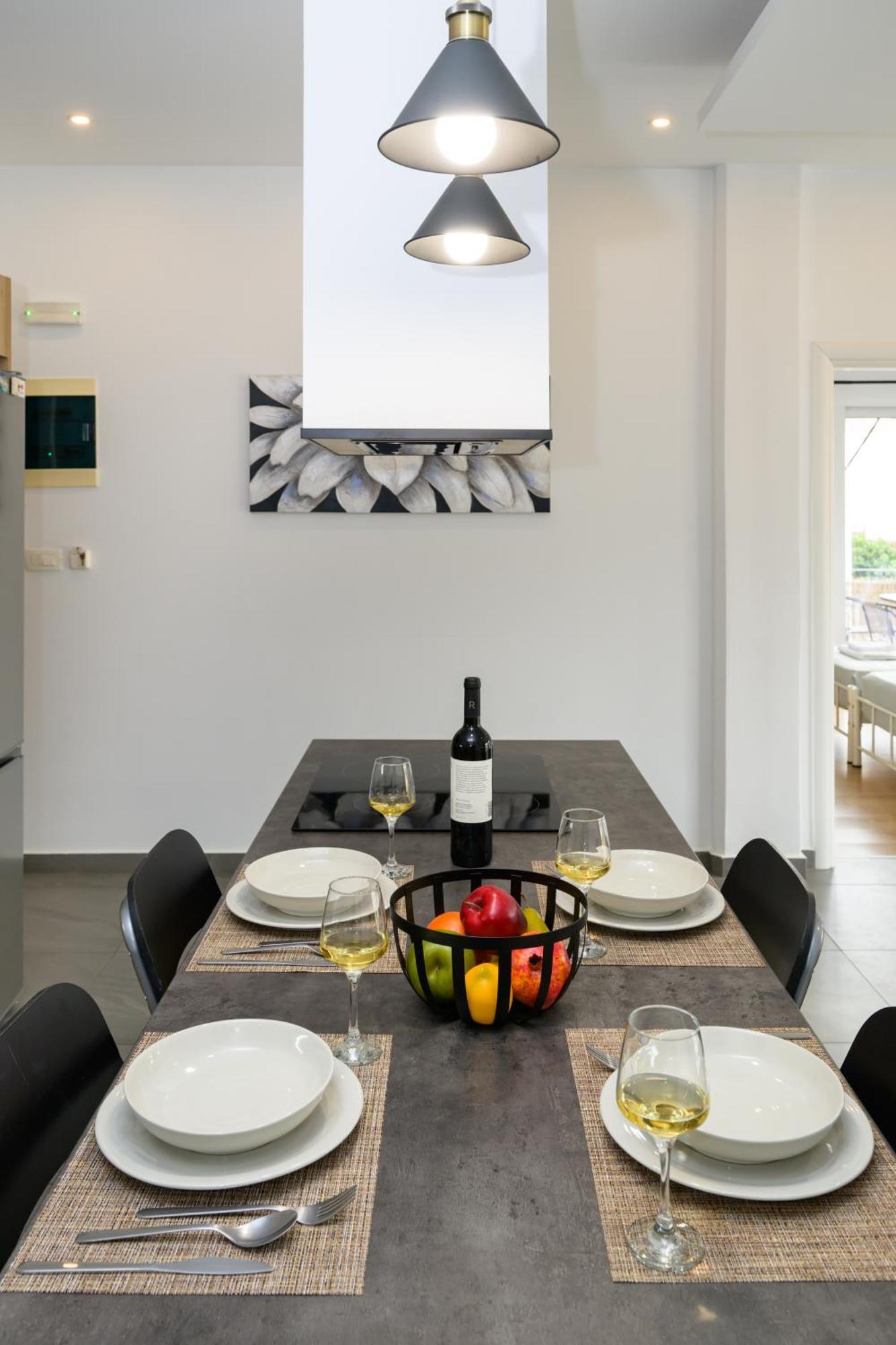 Modern Spacious Apartment Kissamos Exterior photo